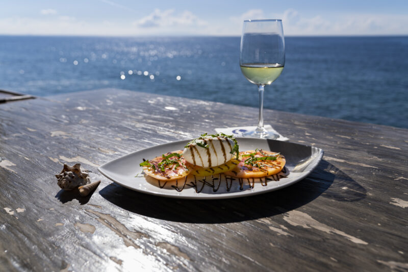 Moonshadows Malibu - Burrata Cheese, Heirloom Tomatoes, Balsamic Reduction