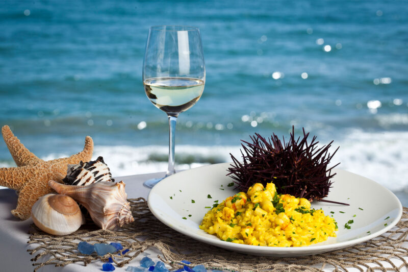 Moonshadows Malibu - Uni risotto & a glass of white wine