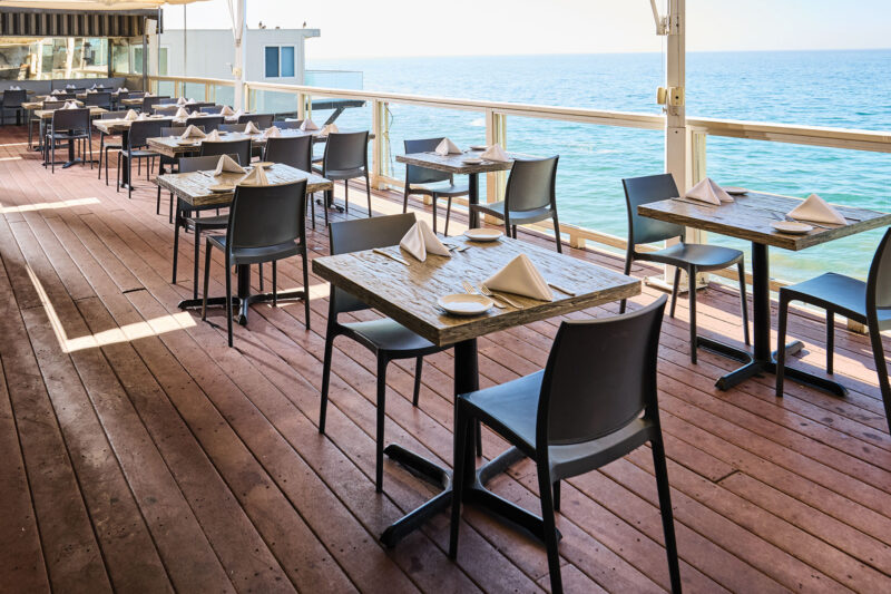 Moonshadows Malibu - patio dining